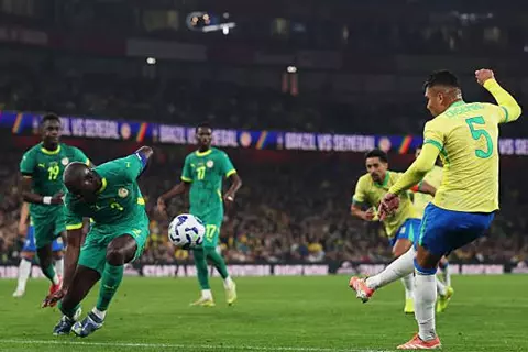 الفوز الأول.. البرازيل تسقط السنغال وديًا